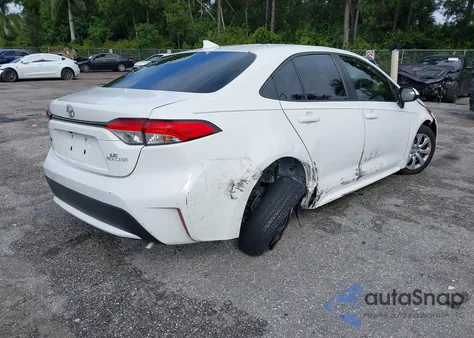 2021 Toyota Corolla Le z USA, uszkodzony, nr VIN JTDEPMAE3MJ117705